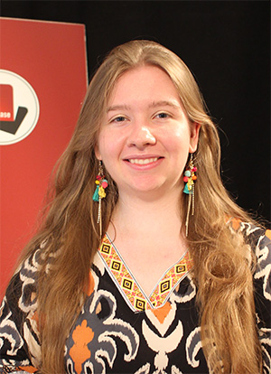 portrait of Lara Schulze
